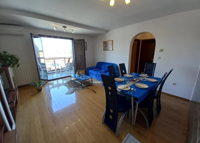 With Wifi - 17913 פולה